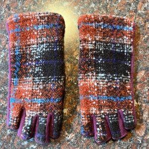 Fingerless Gloves Plaid
